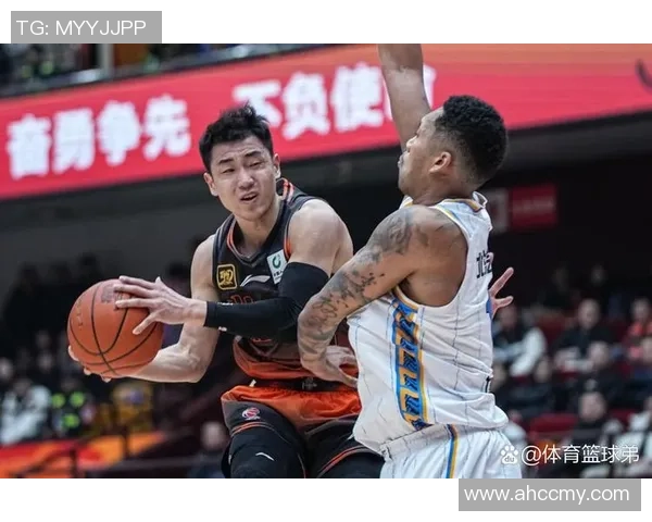 赛后分析:北京篮球队与西安篮球队实力对比与比赛亮点探讨 赛后分析:北京篮球队与西安篮球队实力对比与比赛亮点探讨